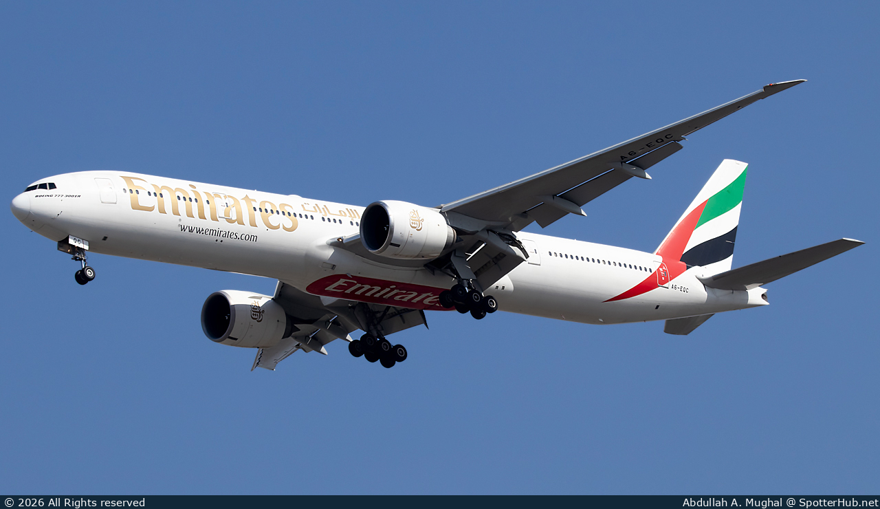 Photo of A6-EQC - Boeing 777-31H(ER) operated by Emirates