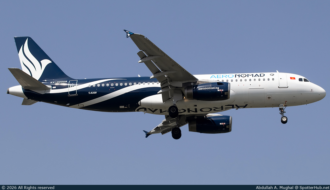Photo of EX-32009 - Airbus A320-233 operated by Aero Nomad