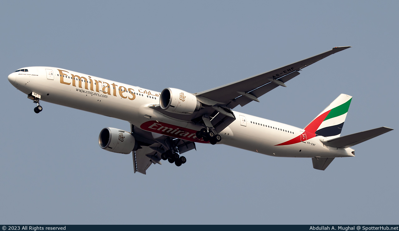 Photo of A6-ENF - Boeing 777-31H(ER) operated by Emirates