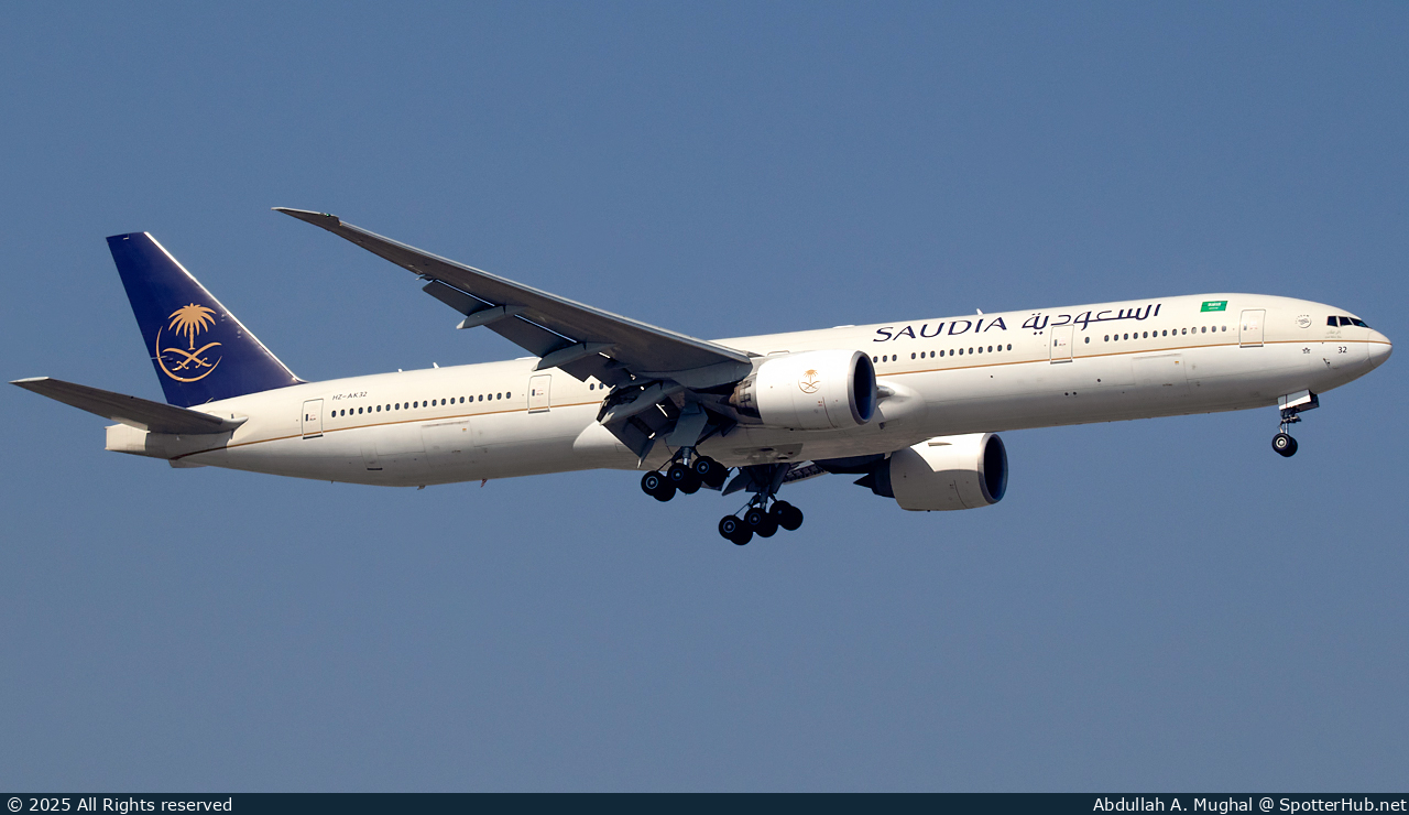 Photo of HZ-AK32 - Boeing 777-3FG(ER) operated by Saudia