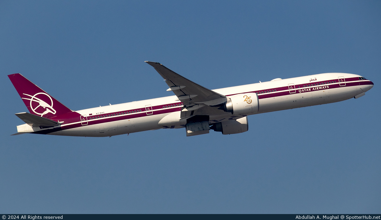 Photo of A7-BAC - Boeing 777-3DZ(ER) operated by Qatar Airways