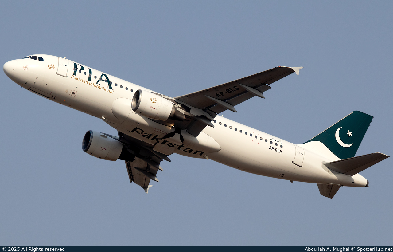 Photo of AP-BLS - Airbus A320-214 operated by PIA Pakistan International Airlines