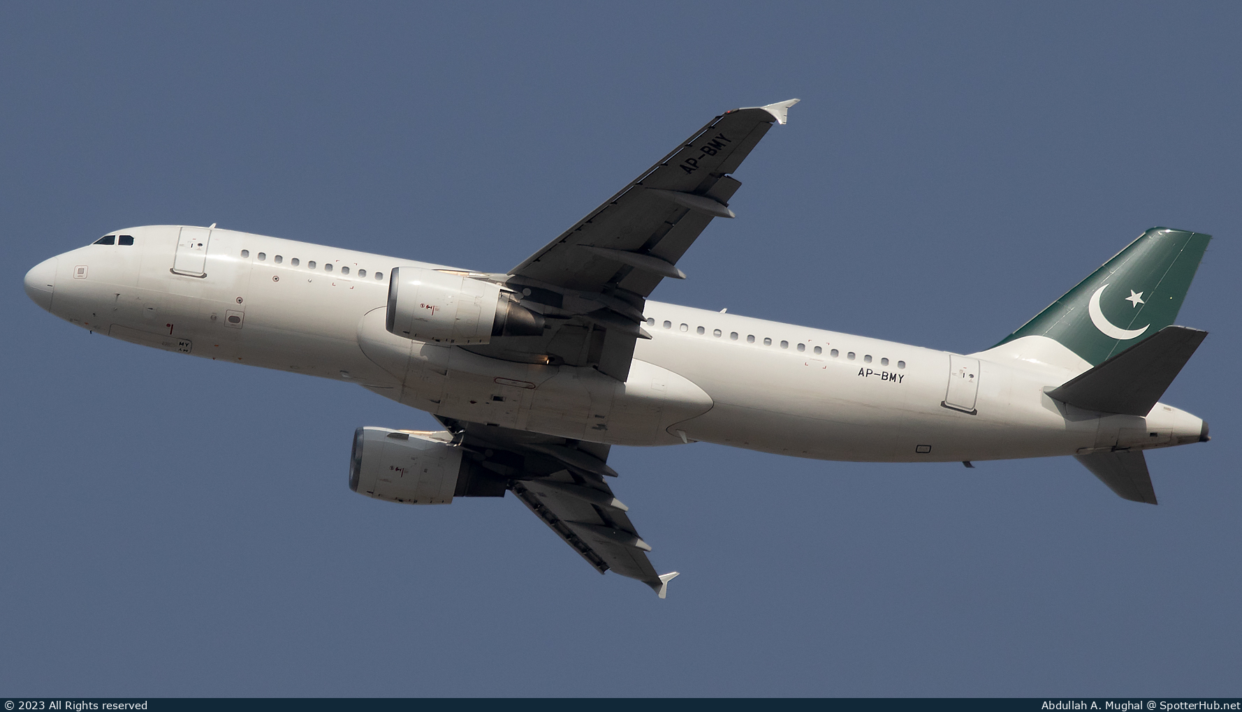 Photo of AP-BMY - Airbus A320-214 operated by PIA Pakistan International Airlines