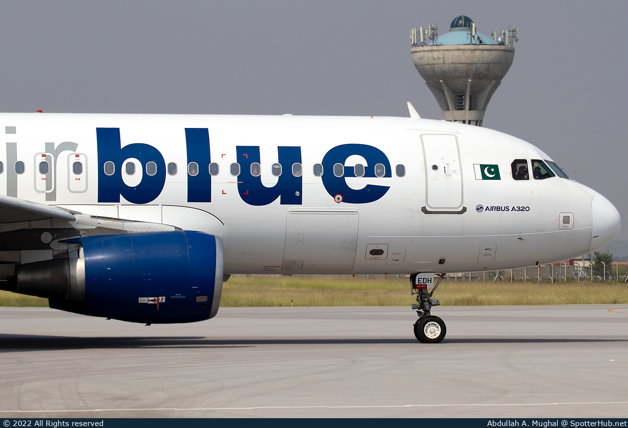 Photo of AP-EDH - Airbus A320-214 operated by Airblue