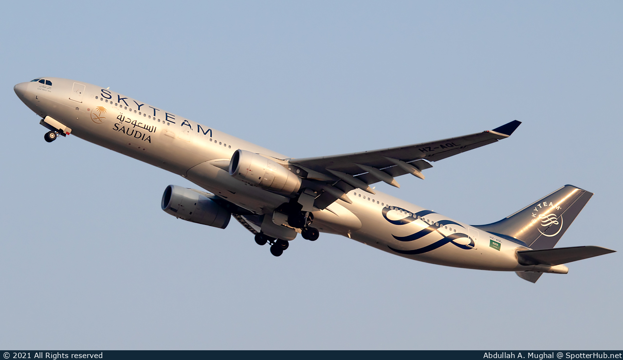 Photo of HZ-AQL - Airbus A330-343 operated by Saudia