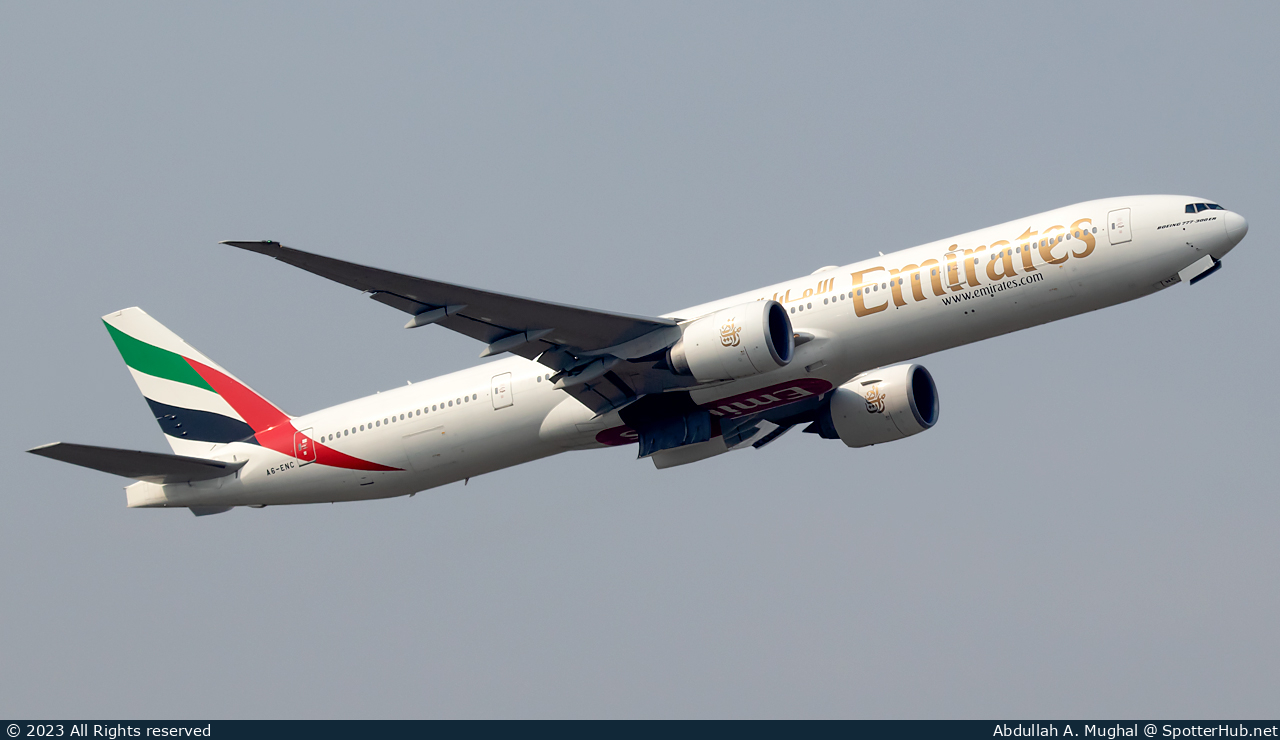 Photo of A6-ENC - Boeing 777-31H(ER) operated by Emirates