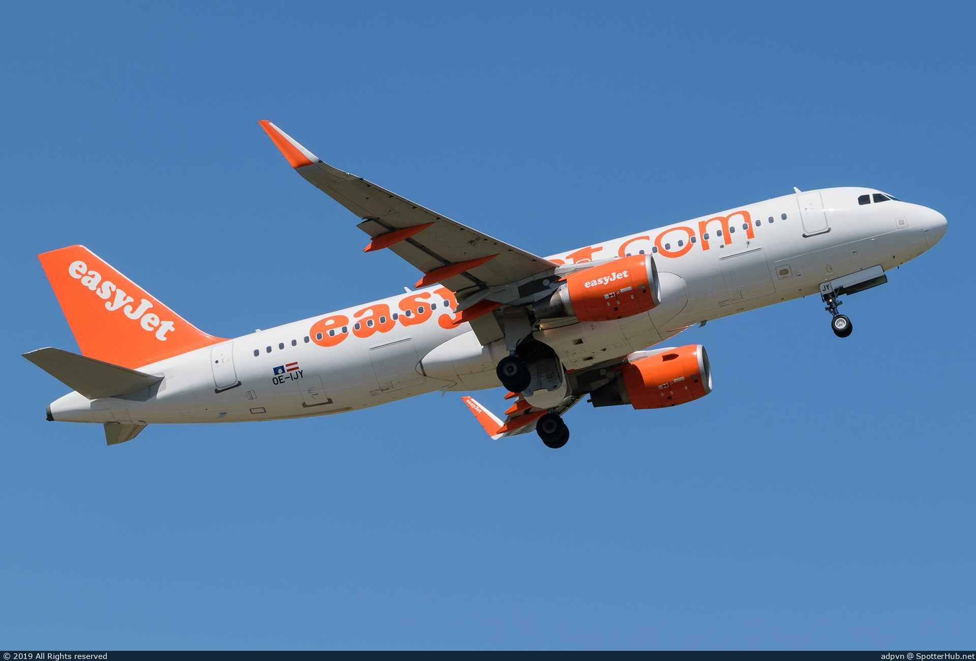 Photo of OE-IJY - Airbus A320-214 operated by easyJet Europe