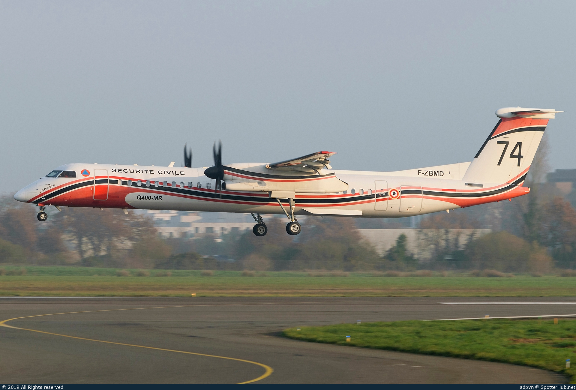 Photo of F-ZBMD - De Havilland Canada DHC-8-402 Dash 8 Q400 MR operated by French Ministry of the Interior - Sécurité Civile
