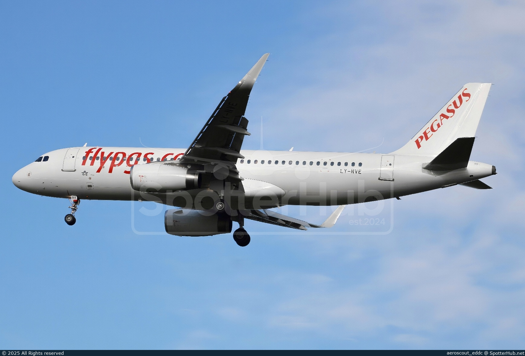 Photo of LY-NVE - Airbus A320-232 operated by Pegasus Airlines (opb Avion Express)