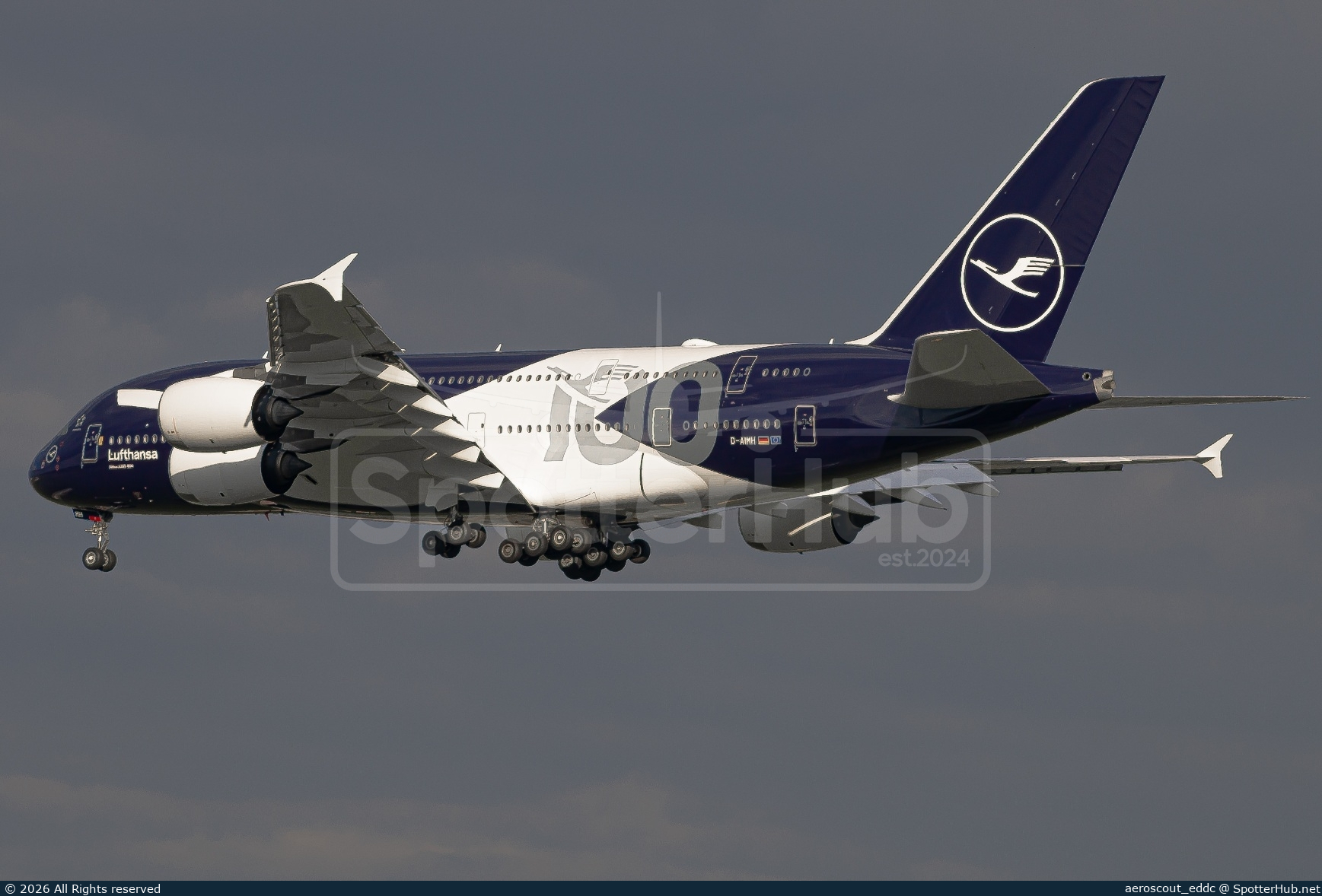 Photo of D-AIMH - Airbus A380-841 operated by Lufthansa