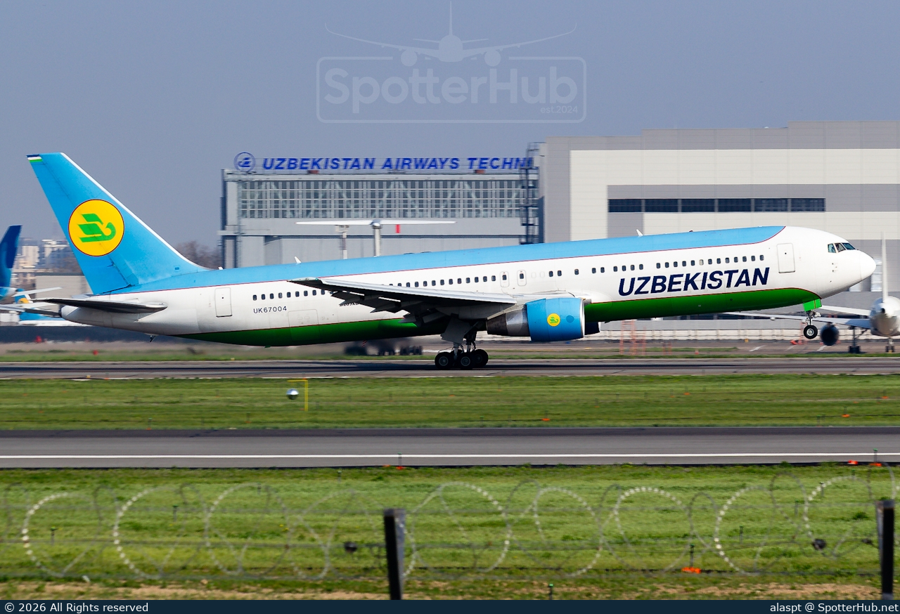 Photo of UK67004 - Boeing 767-33P(ER) operated by Uzbekistan Airways