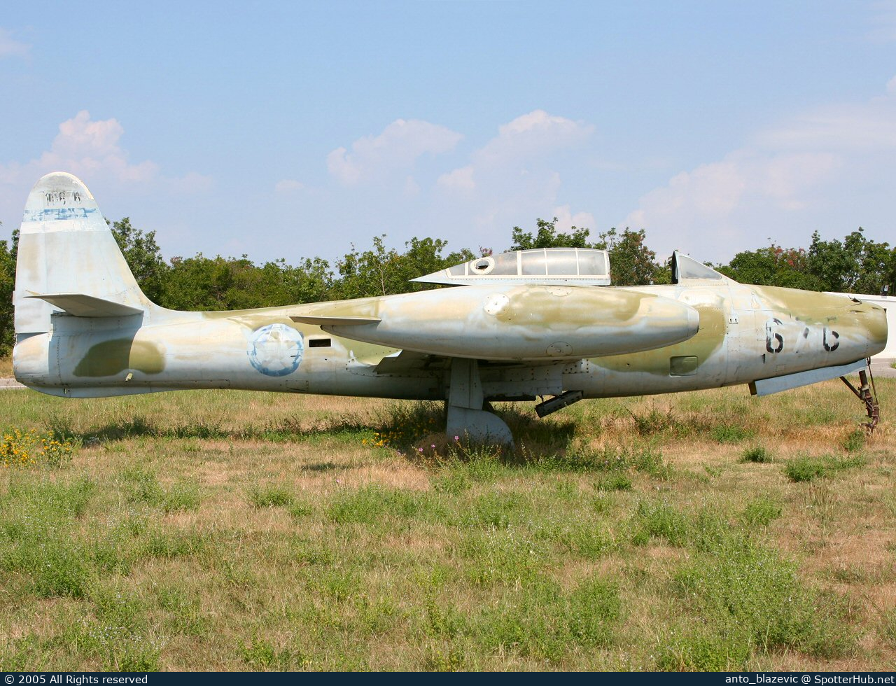 Photo of 10676 - Republic F-84G Thunderjet operated by Yugoslav Air Force