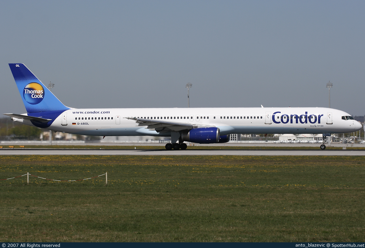 Photo of D-ABOL - Boeing 757-330 operated by Condor