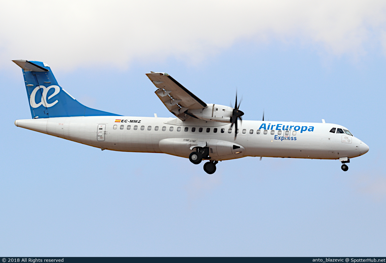 Photo of EC-MMZ - ATR 72-500 operated by Air Europa Express (opb Aeronova)