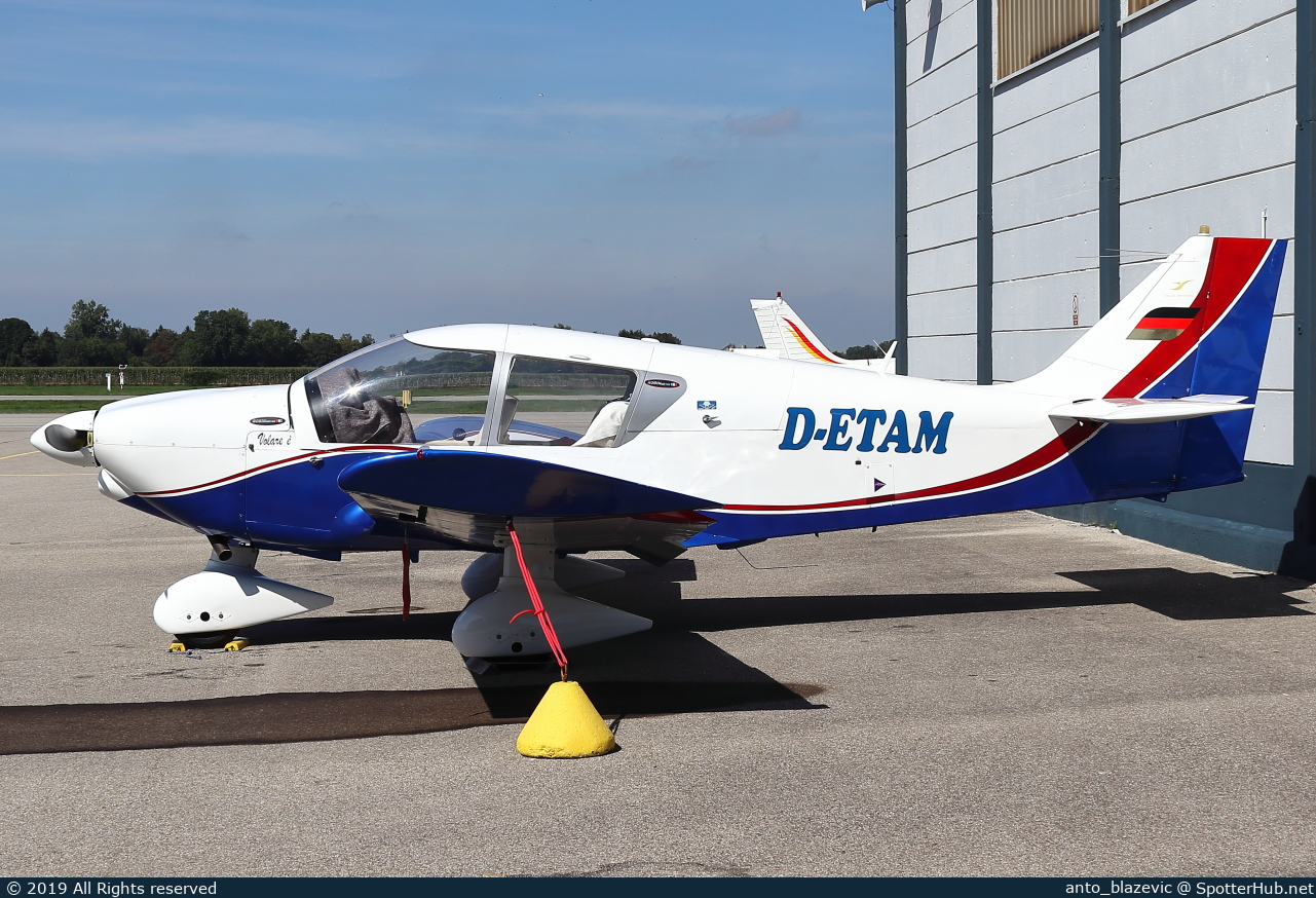 Photo of D-ETAM - Robin HR100/200B Royale operated by Private