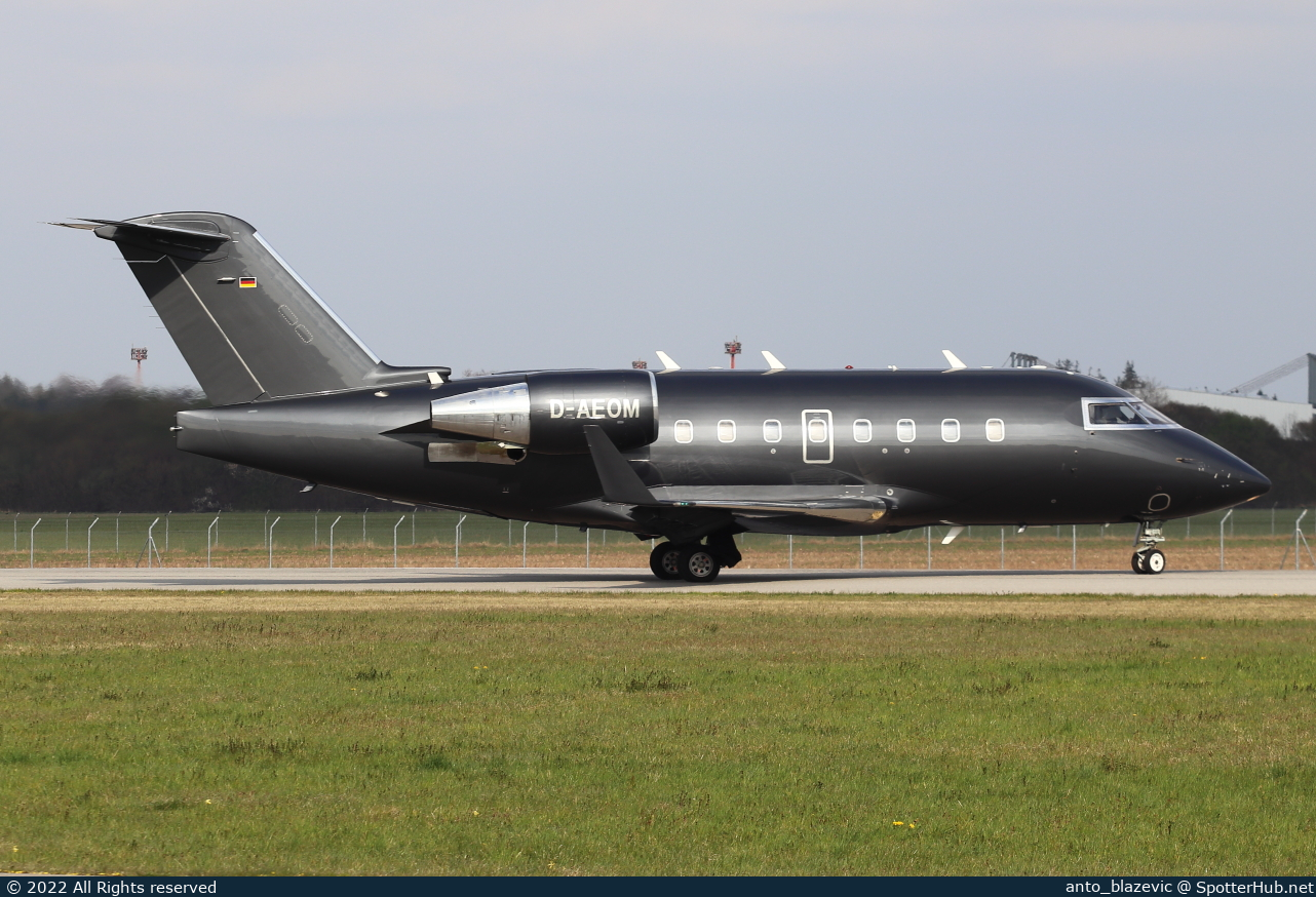 Photo of D-AEOM - Bombardier Challenger 604 operated by MHS Aviation