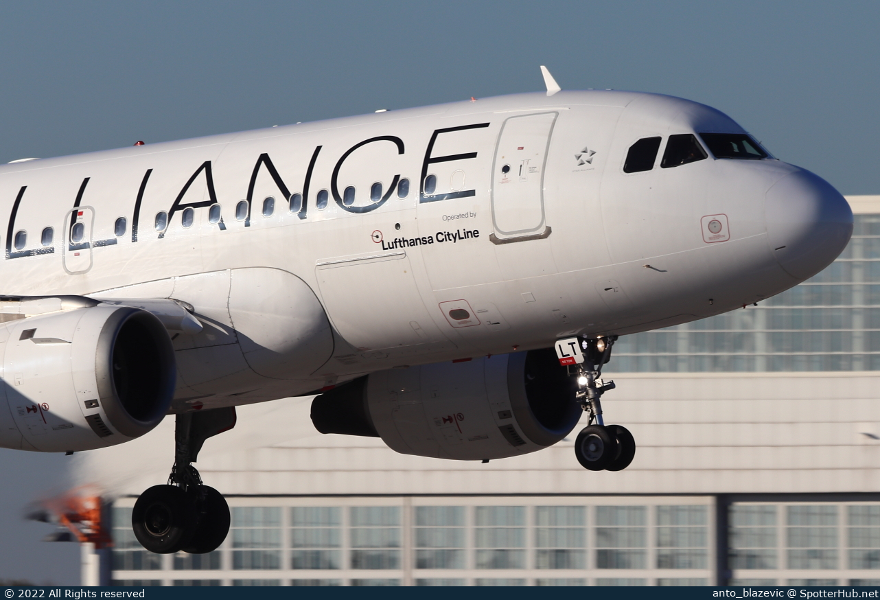 Photo of D-AILT - Airbus A319-114 operated by Lufthansa CityLine