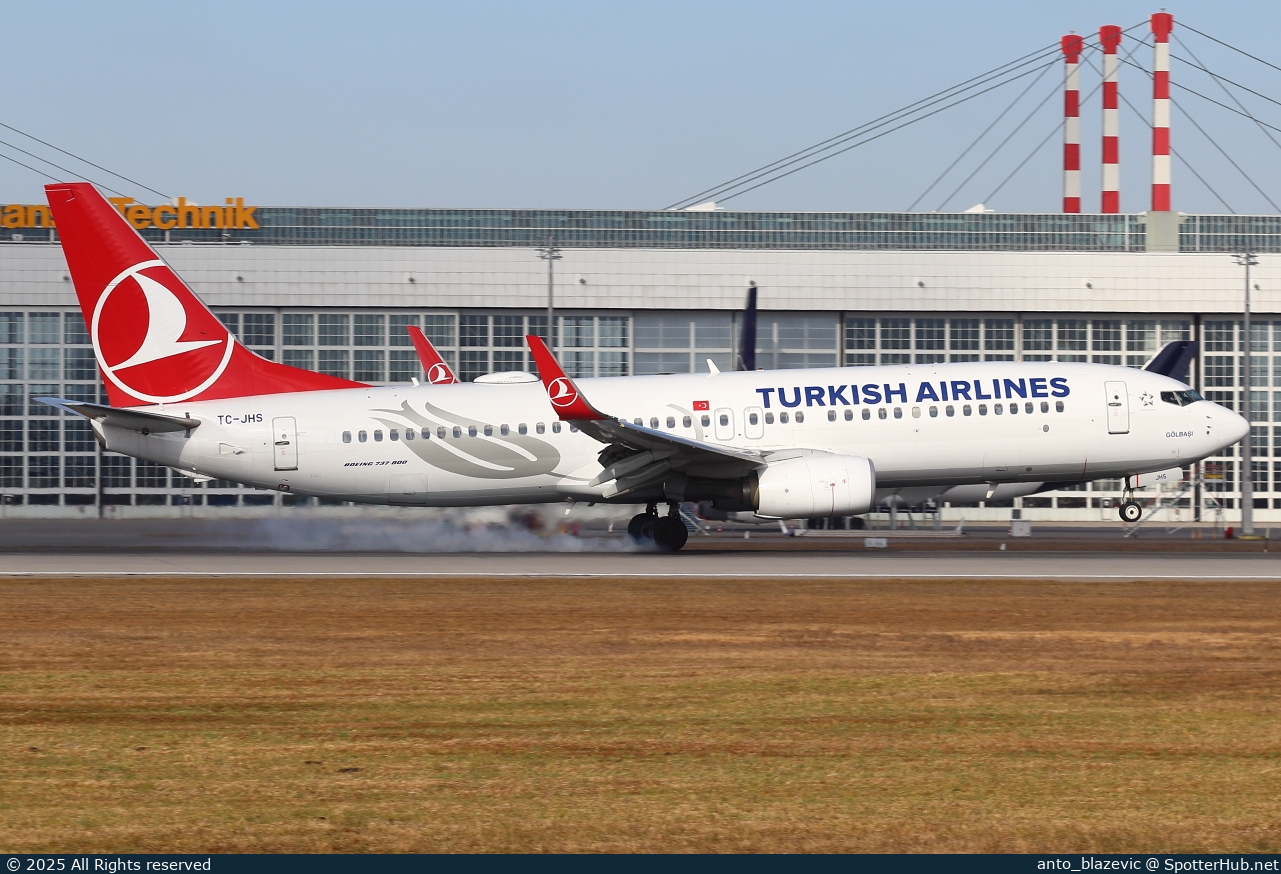 Photo of TC-JHS - Boeing 737-8F2 operated by Turkish Airlines