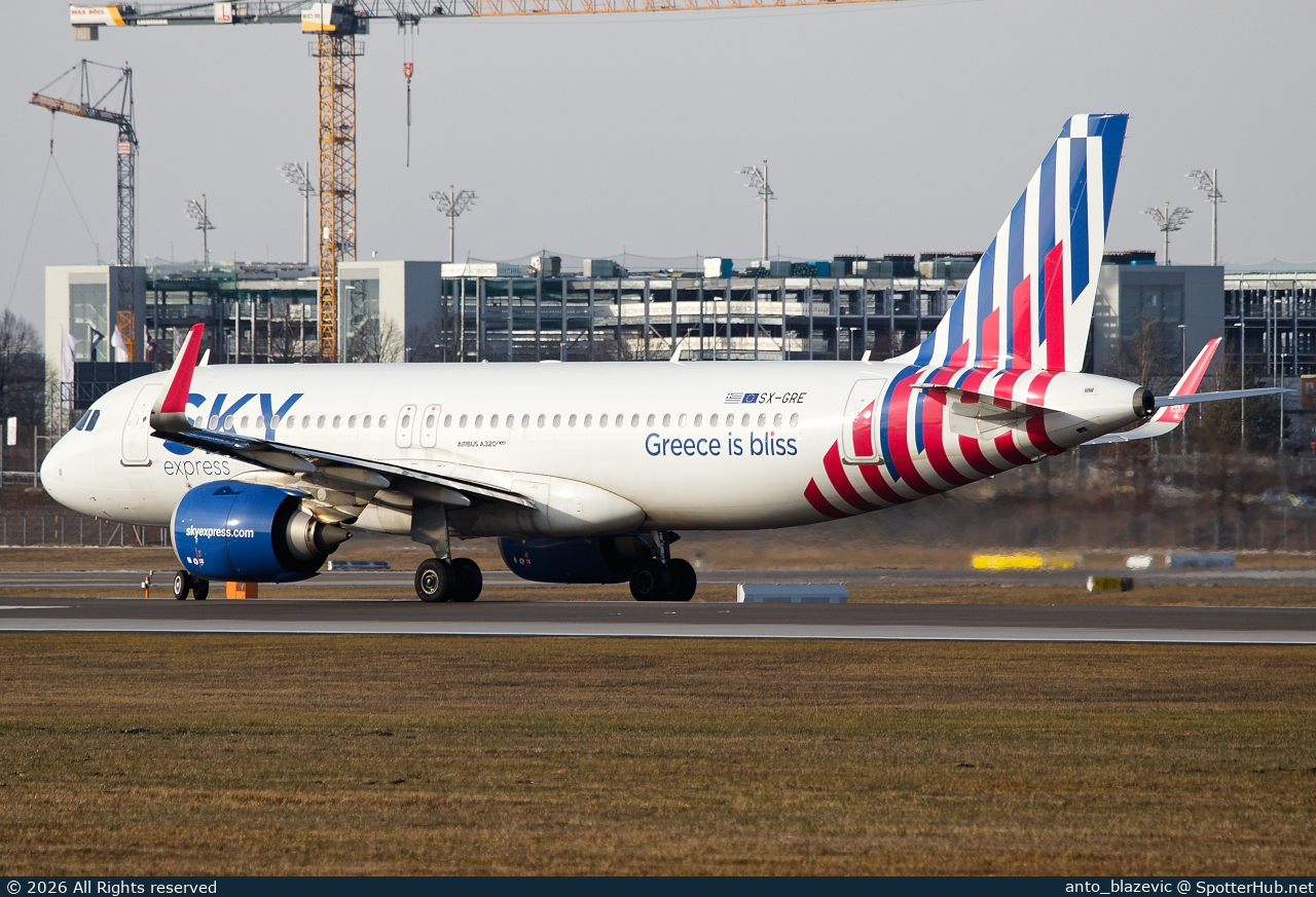 Photo of SX-GRE - Airbus A320-251N operated by Sky Express