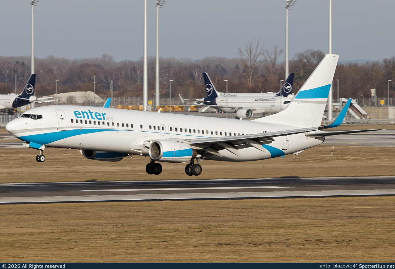Photo of SP-ESE - Boeing 737-8Q8 operated by Enter Air