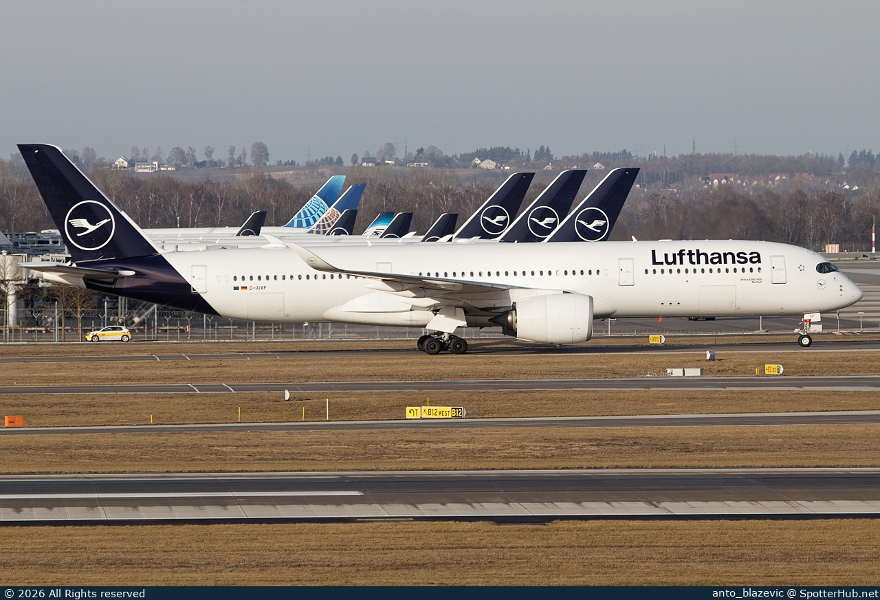Photo of D-AIXF - Airbus A350-941 operated by Lufthansa