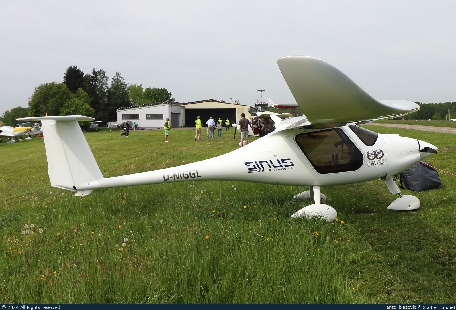 Photo of D-MGGL - Pipistrel Sinus operated by Private