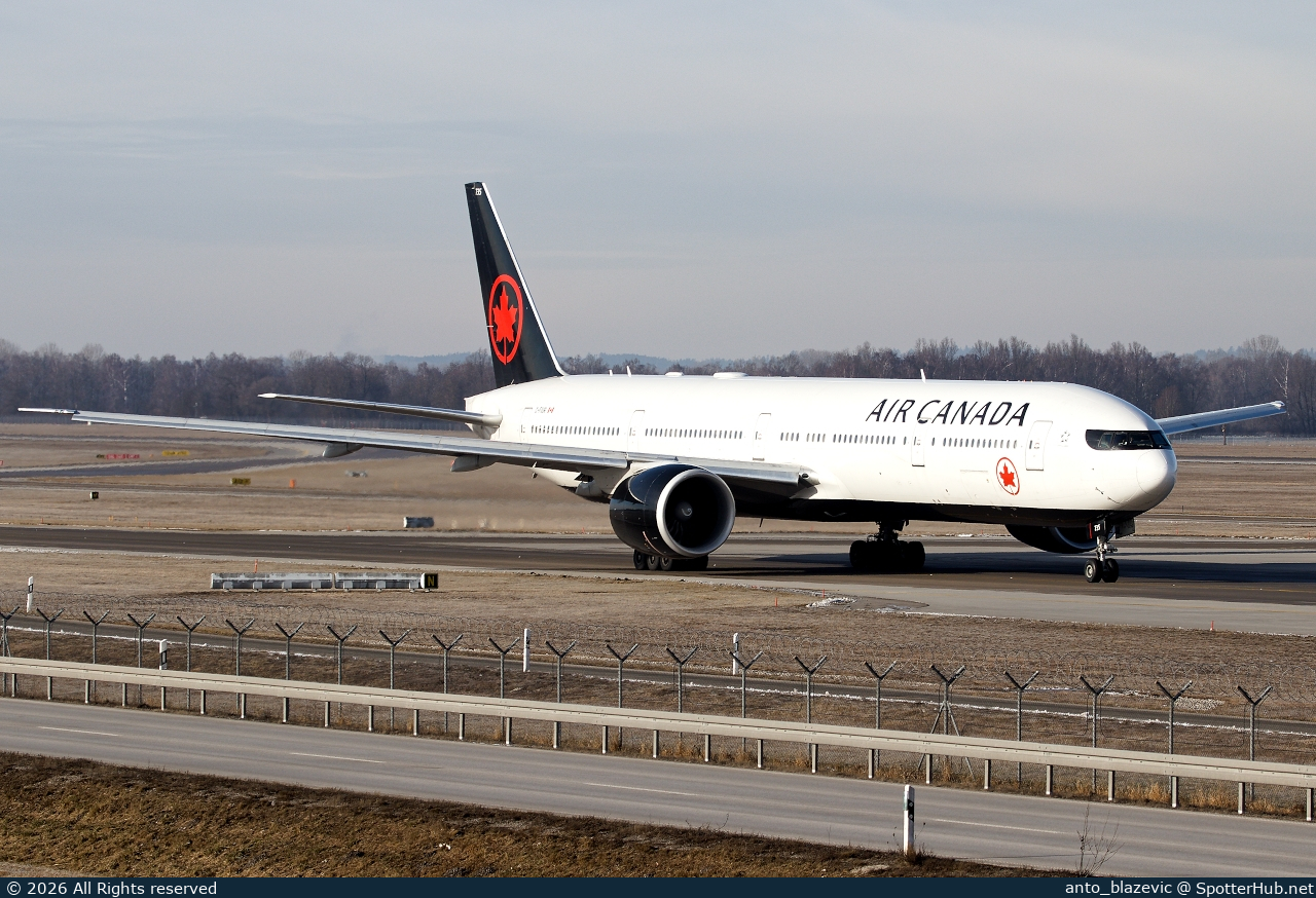 Photo of C-FIUR - Boeing 777-333(ER) operated by Air Canada