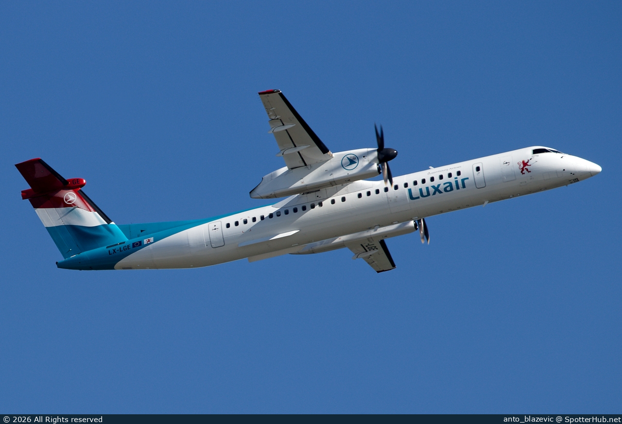 Photo of LX-LGE - Bombardier DHC-8-402 Dash 8 Q400 operated by Luxair