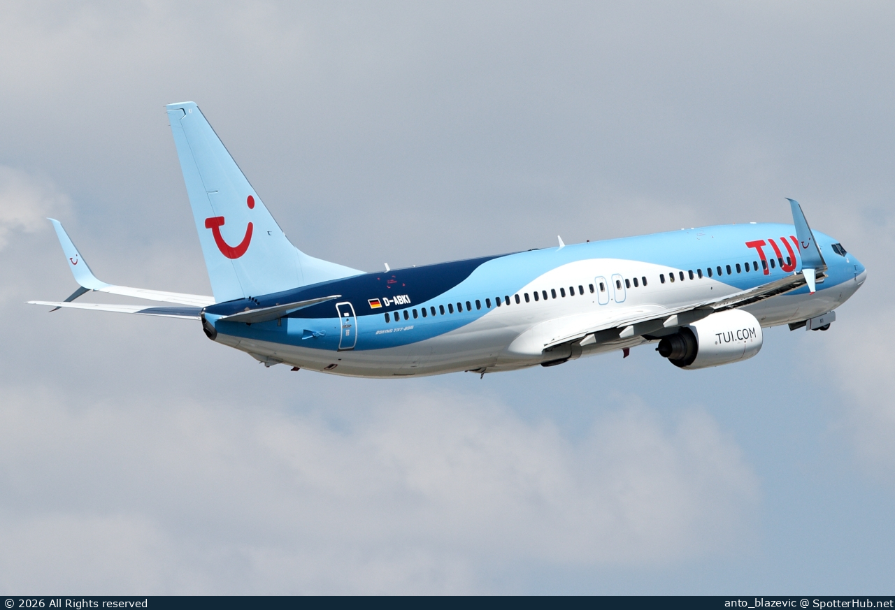 Photo of D-ABKI - Boeing 737-86J operated by TUIfly