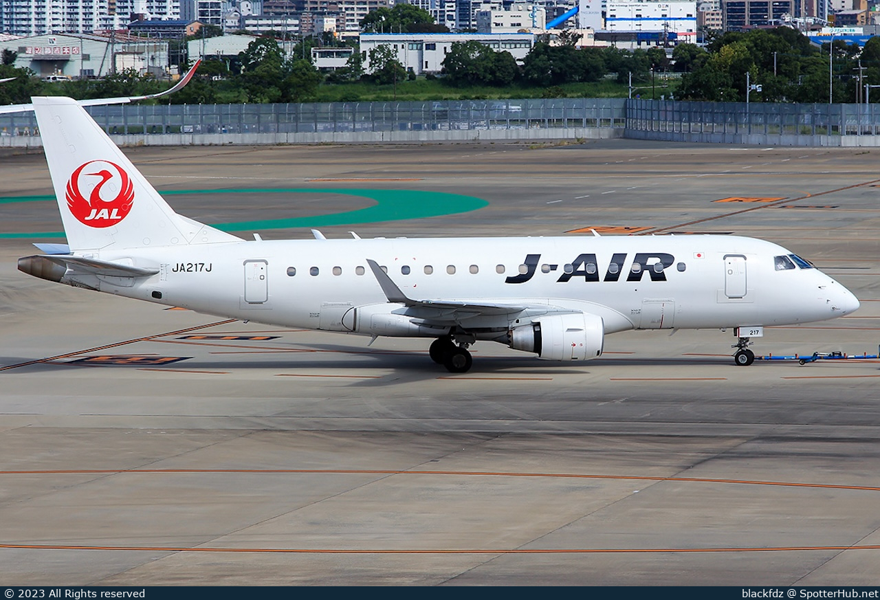 Photo of JA217J - Embraer ERJ-170STD operated by J-Air