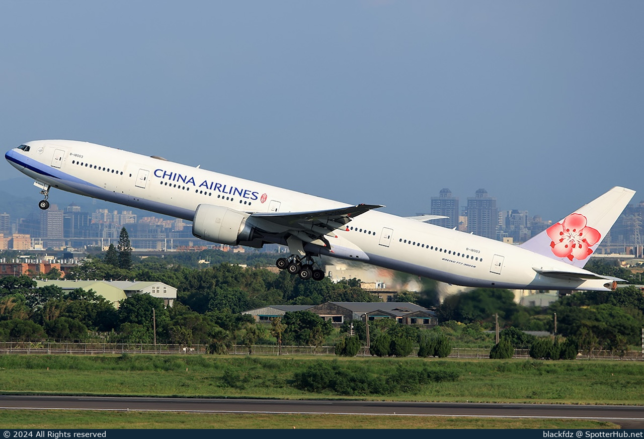 Photo of B-18003 - Boeing 777-309(ER) operated by China Airlines