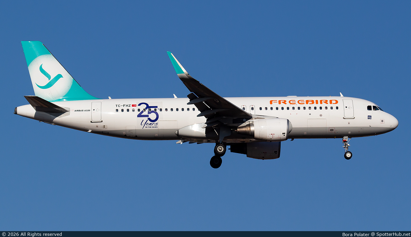 Photo of TC-FHZ - Airbus A320-214 operated by Freebird Airlines