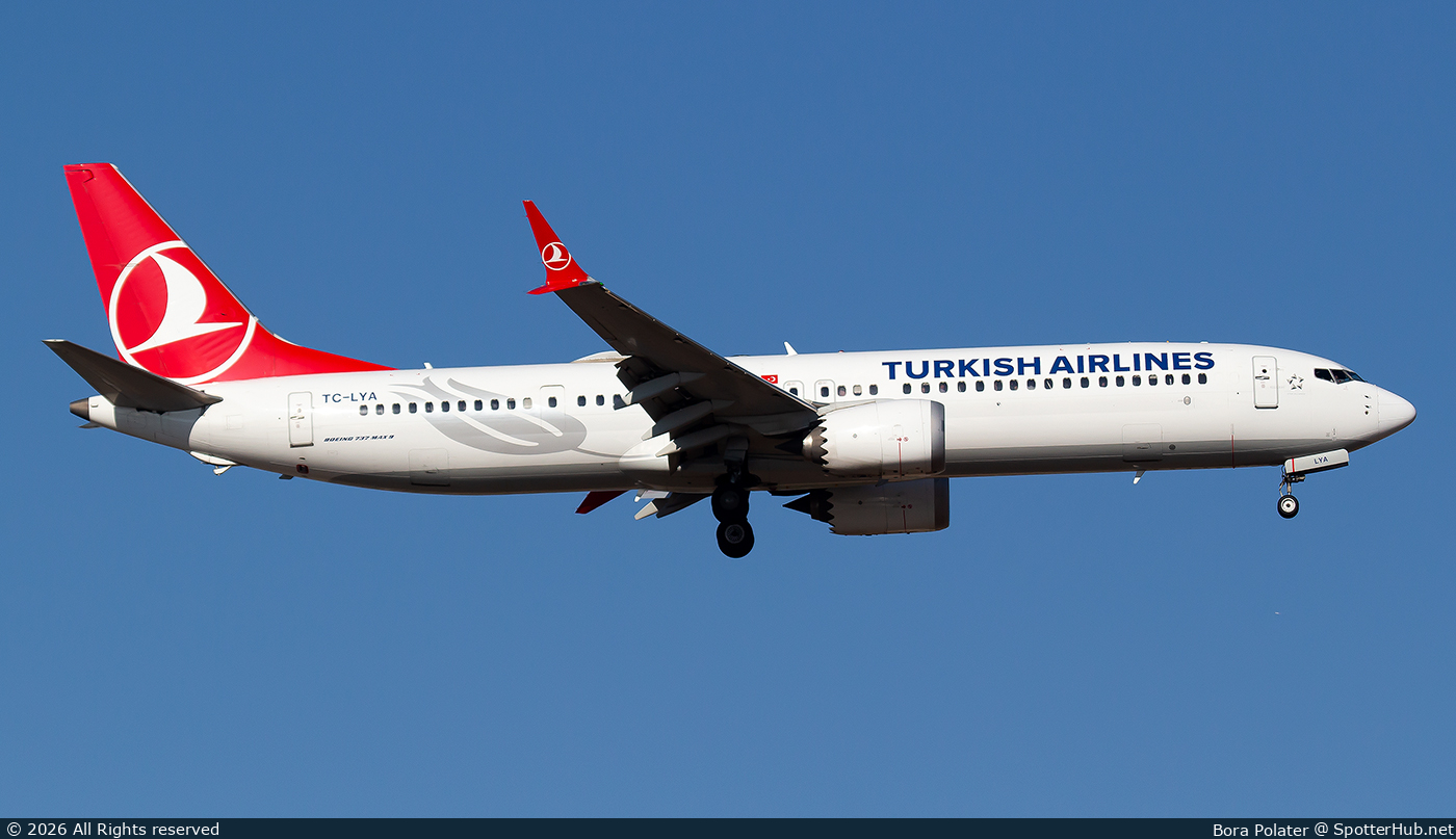 Photo of TC-LYA - Boeing 737 MAX 9 operated by Turkish Airlines
