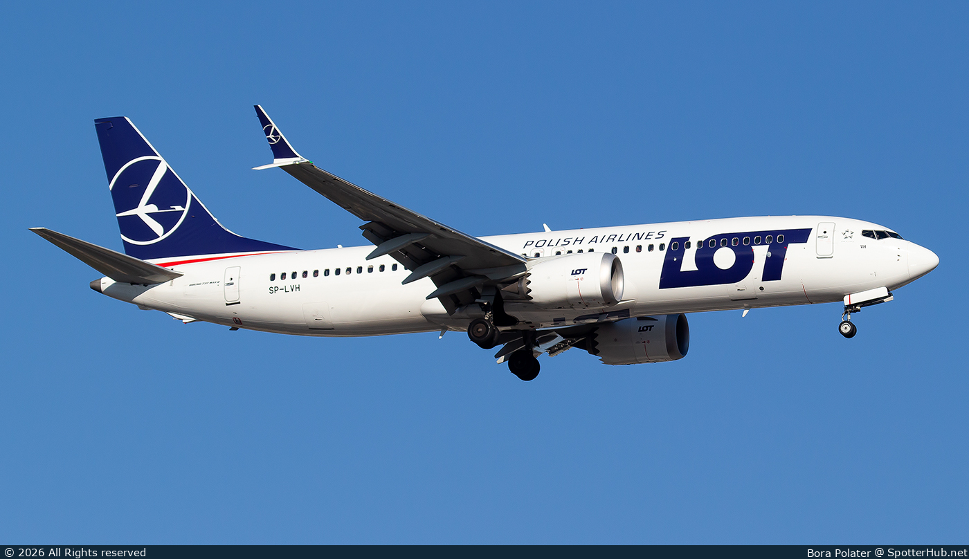 Photo of SP-LVH - Boeing 737 MAX 8 operated by LOT Polish Airlines