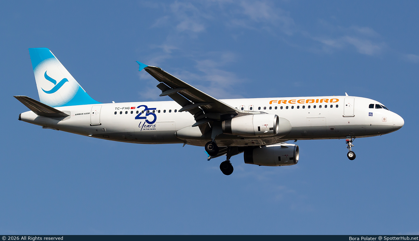 Photo of TC-FHG - Airbus A320-232 operated by Freebird Airlines