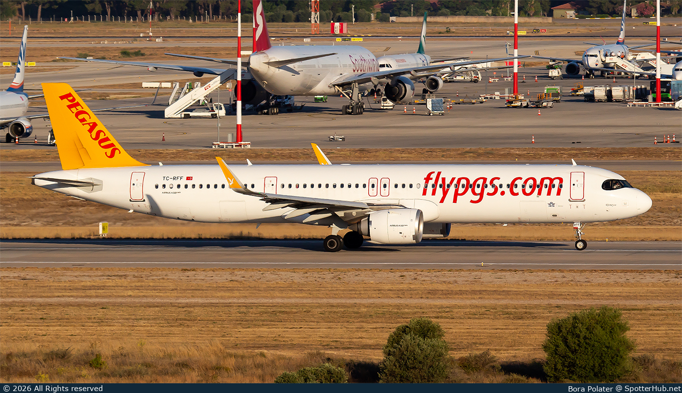 Photo of TC-RFF - Airbus A321-251NX operated by Pegasus Airlines