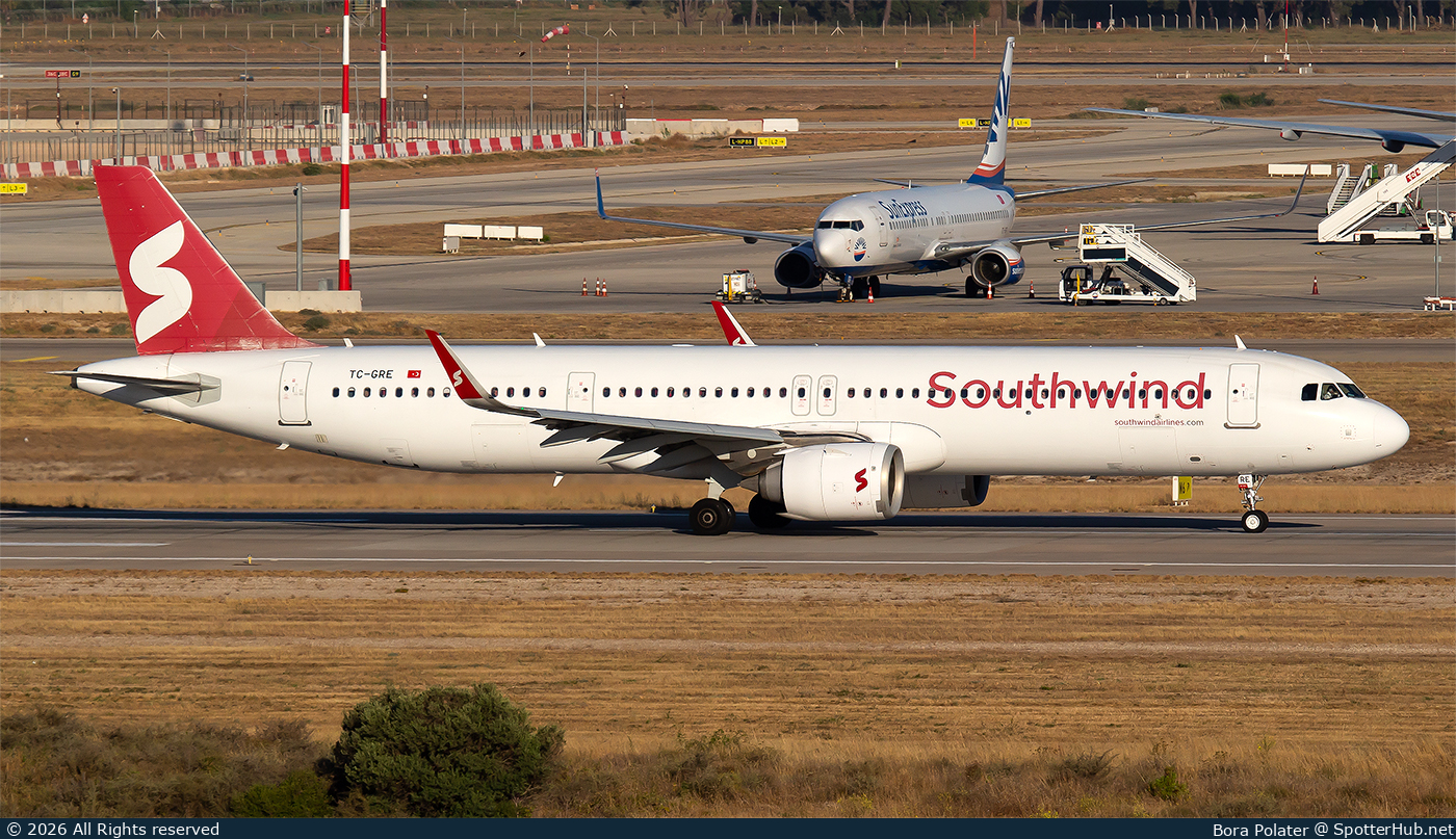 Photo of TC-GRE - Airbus A321-253NX operated by Southwind Airlines