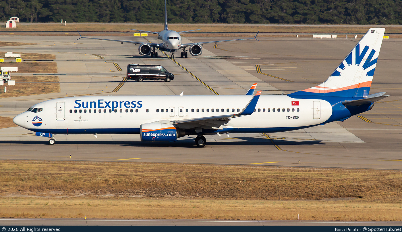 Photo of TC-SOP - Boeing 737-8AS operated by SunExpress