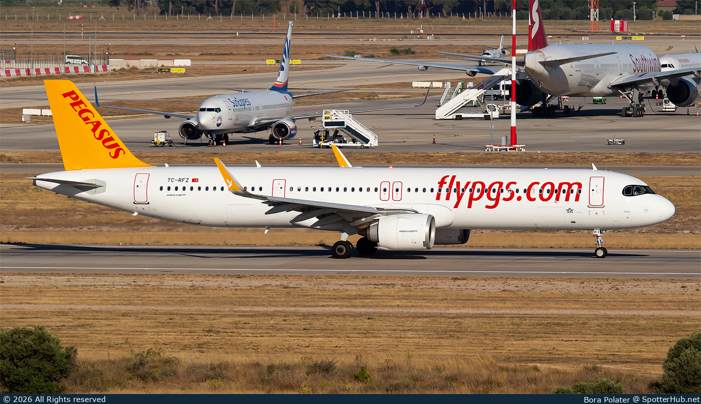 Photo of TC-RFZ - Airbus A321-251NX operated by Pegasus Airlines