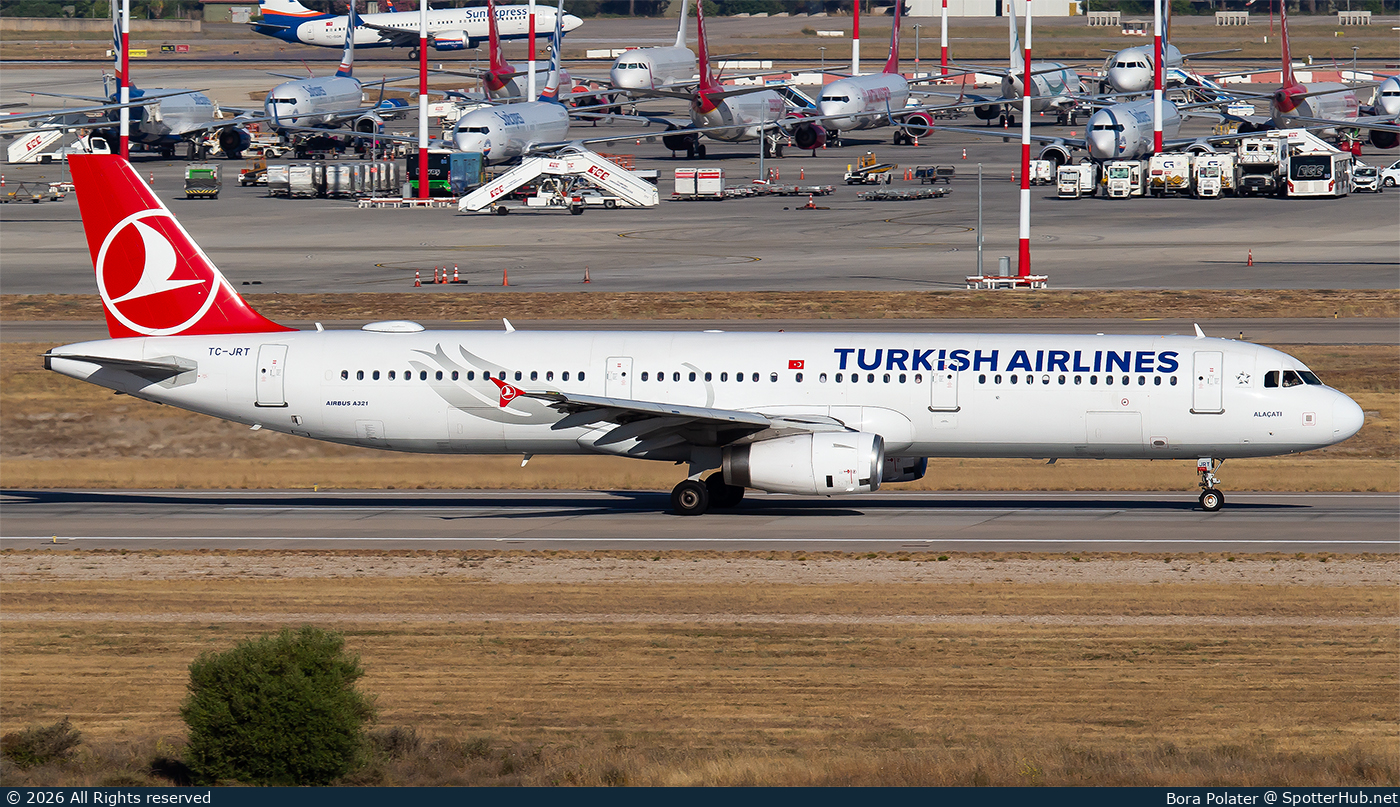 Photo of TC-JRT - Airbus A321-231 operated by Turkish Airlines