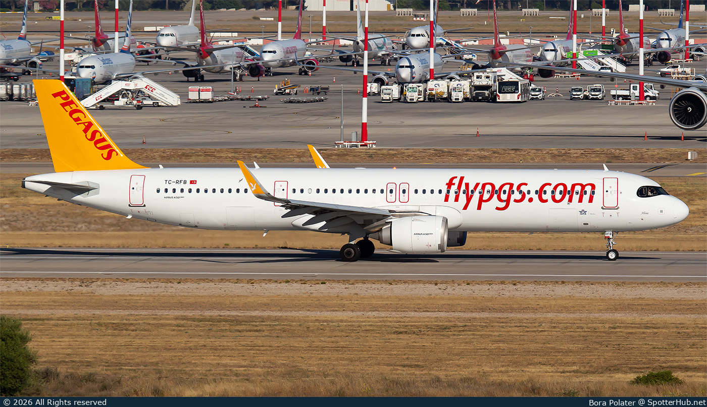 Photo of TC-RFB - Airbus A321-251NX operated by Pegasus Airlines