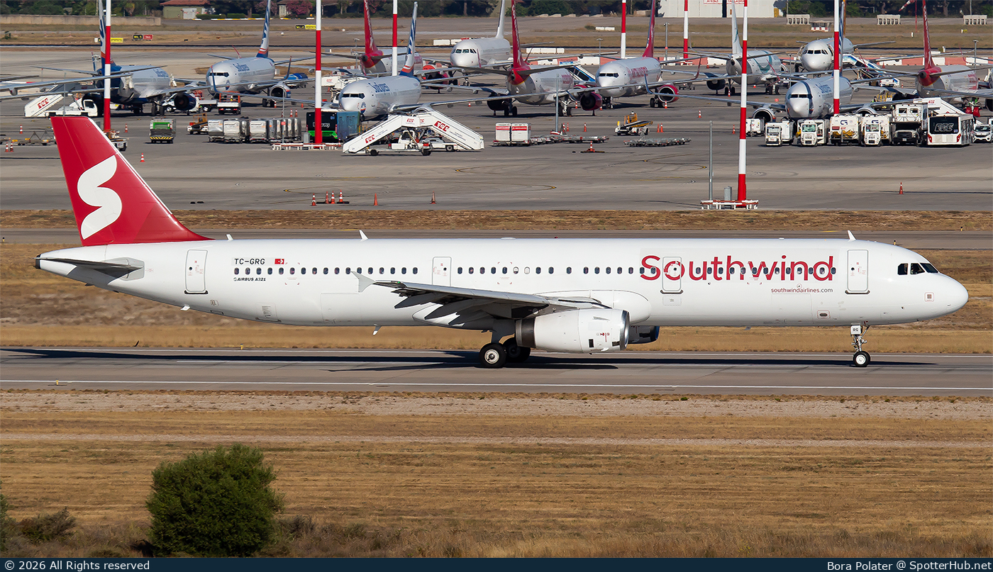 Photo of TC-GRG - Airbus A321-231 operated by Southwind Airlines