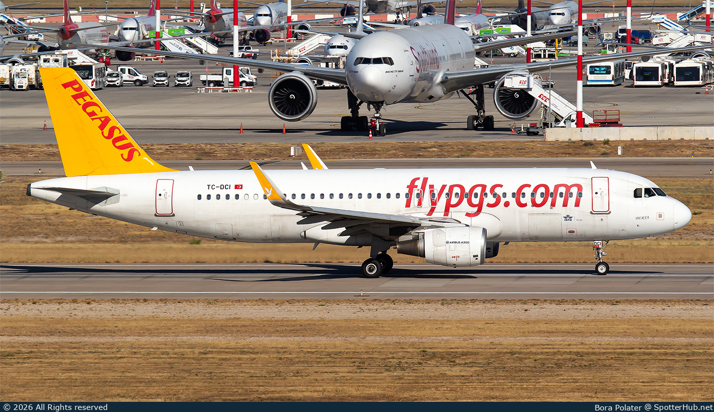 Photo of TC-DCI - Airbus A320-216 operated by Pegasus Airlines