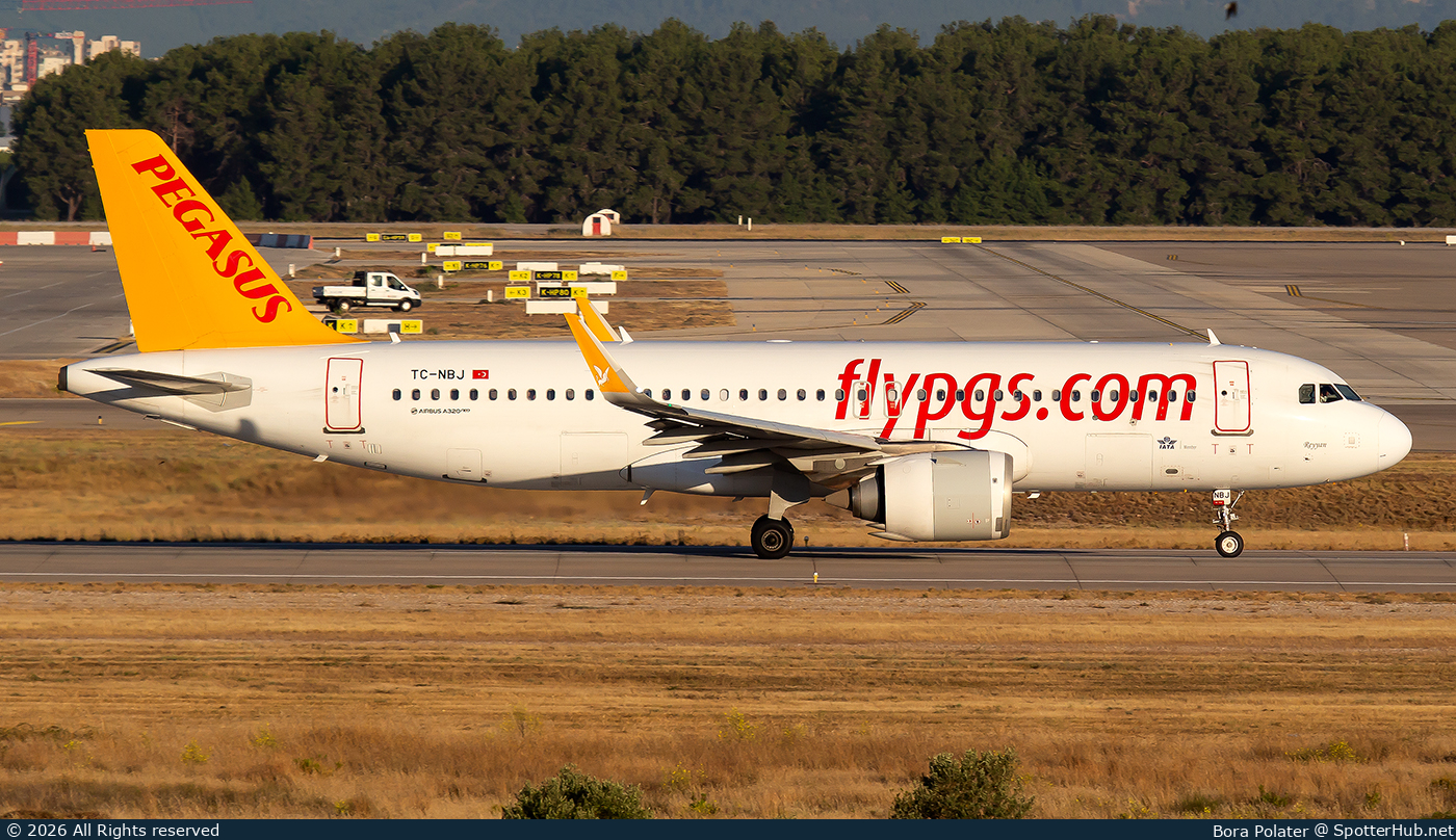 Photo of TC-NBJ - Airbus A320-251N operated by Pegasus Airlines