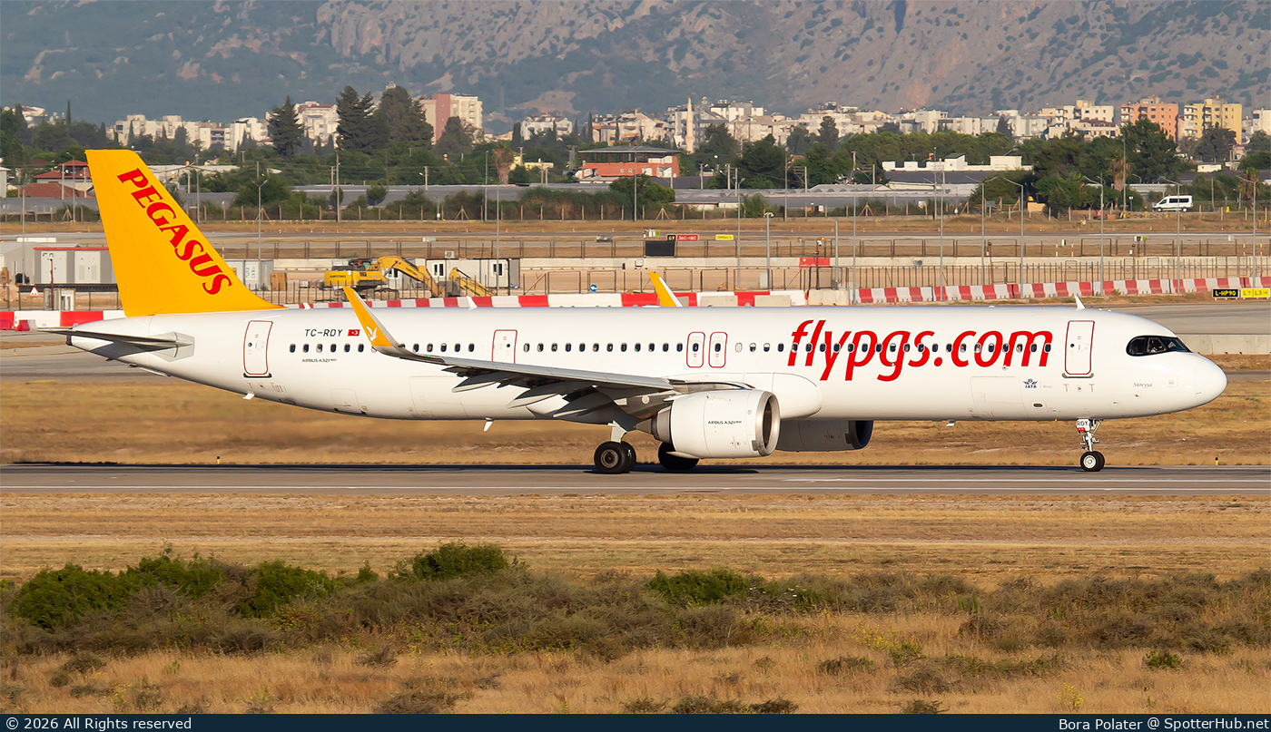 Photo of TC-RDY - Airbus A321-251NX operated by Pegasus Airlines