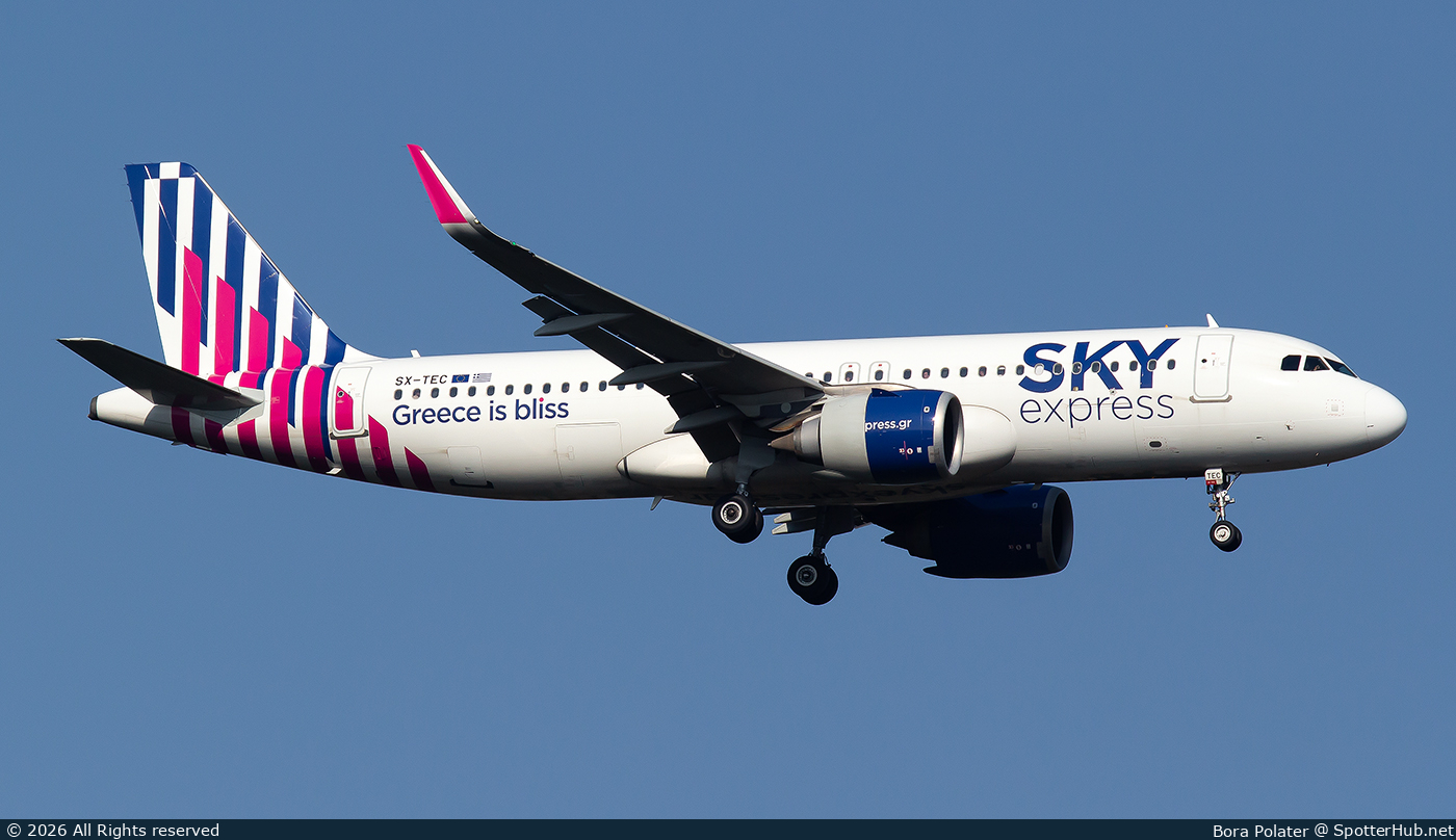 Photo of SX-TEC - Airbus A320-251N operated by Sky Express