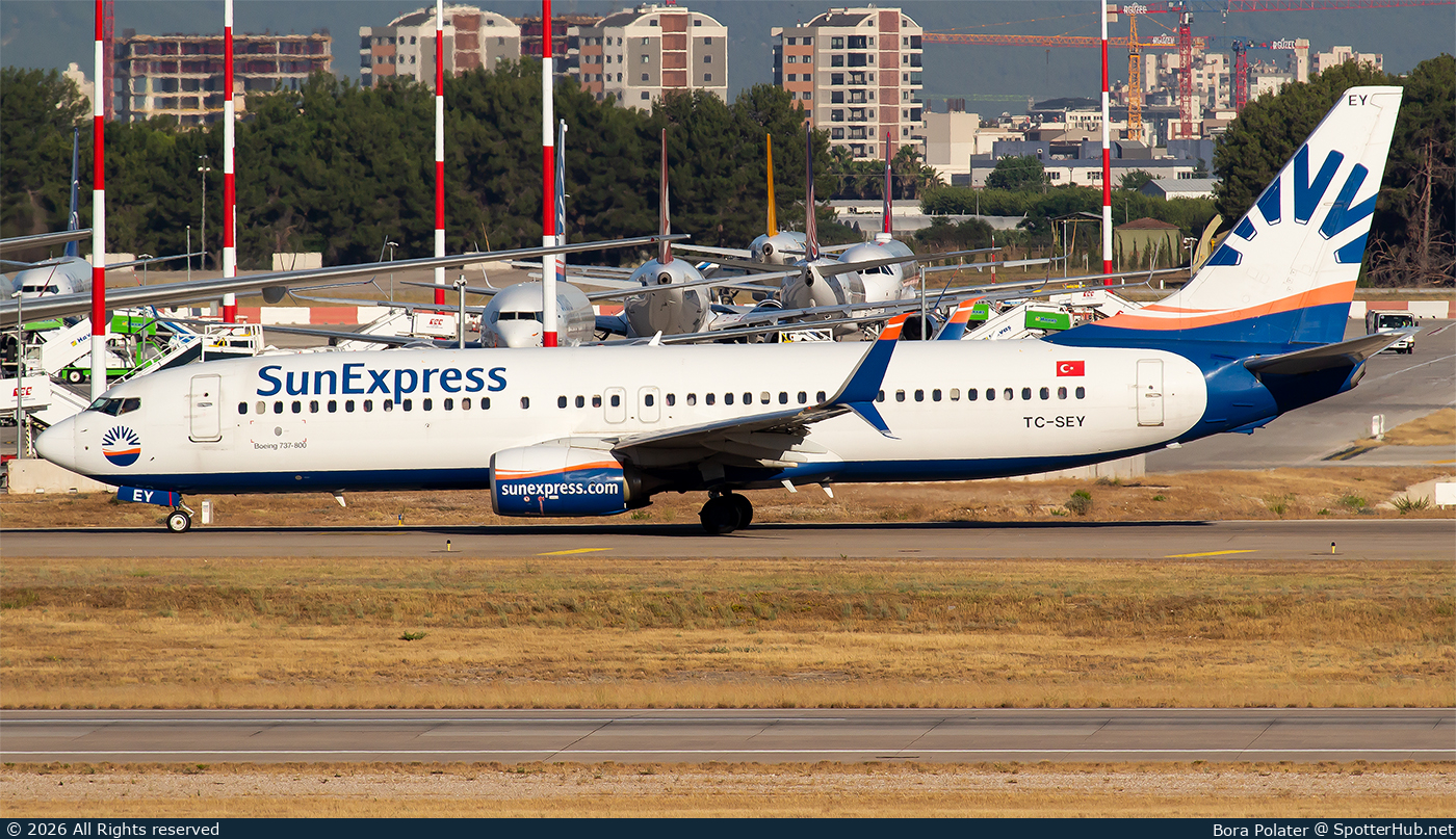Photo of TC-SEY - Boeing 737-8HC operated by SunExpress