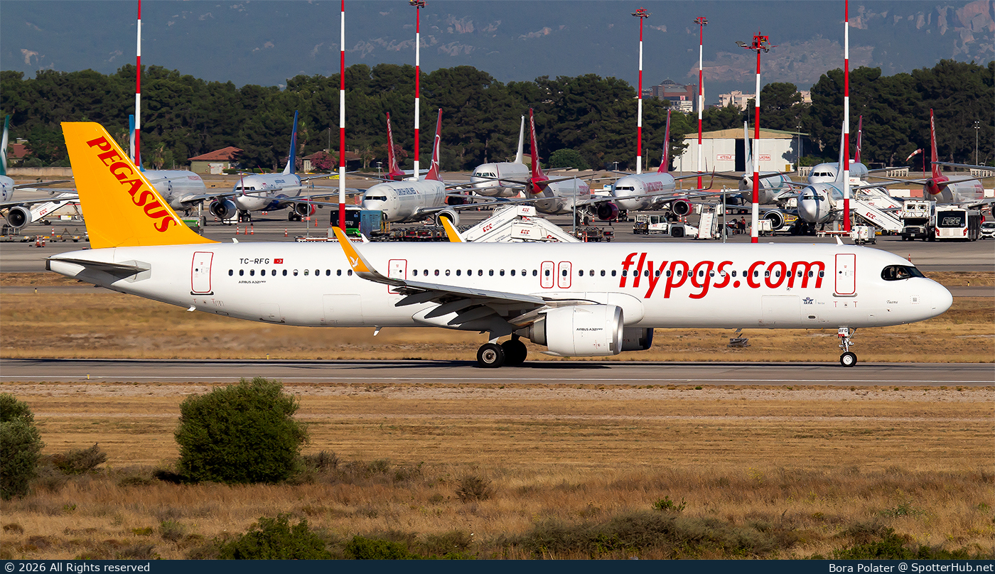 Photo of TC-RFG - Airbus A321-251NX operated by Pegasus Airlines