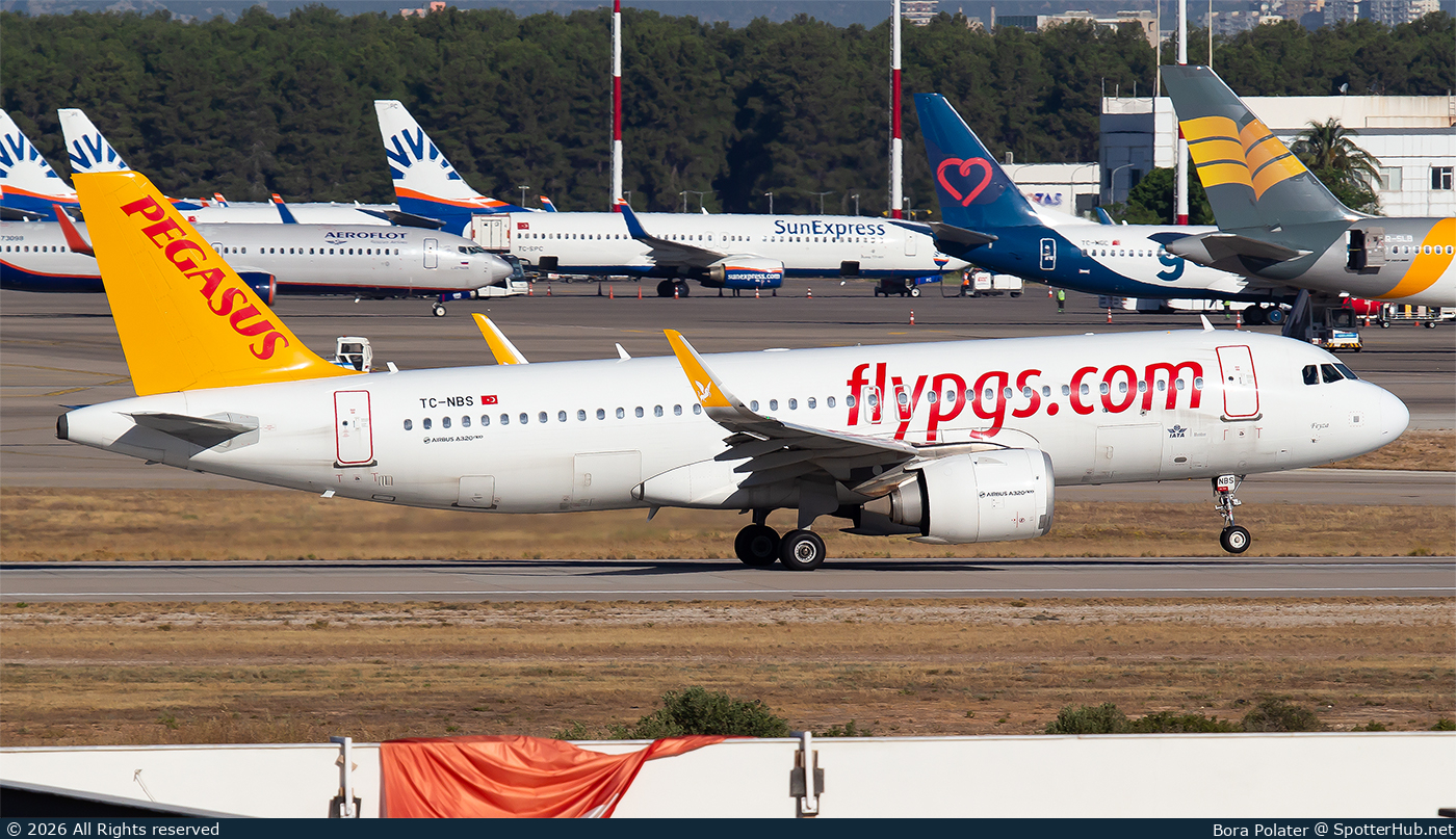 Photo of TC-NBS - Airbus A320-251N operated by Pegasus Airlines
