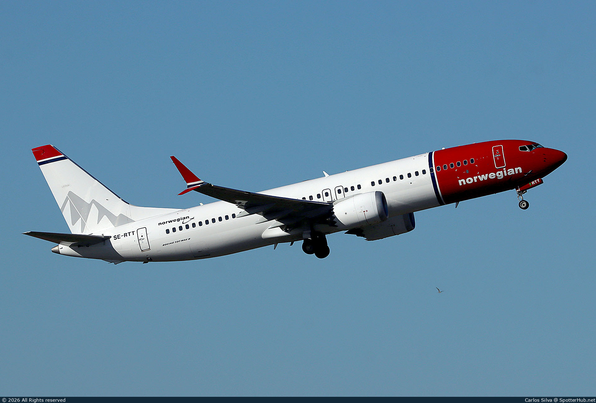 Photo of SE-RTT - Boeing 737 MAX 8 operated by Norwegian Air Sweden